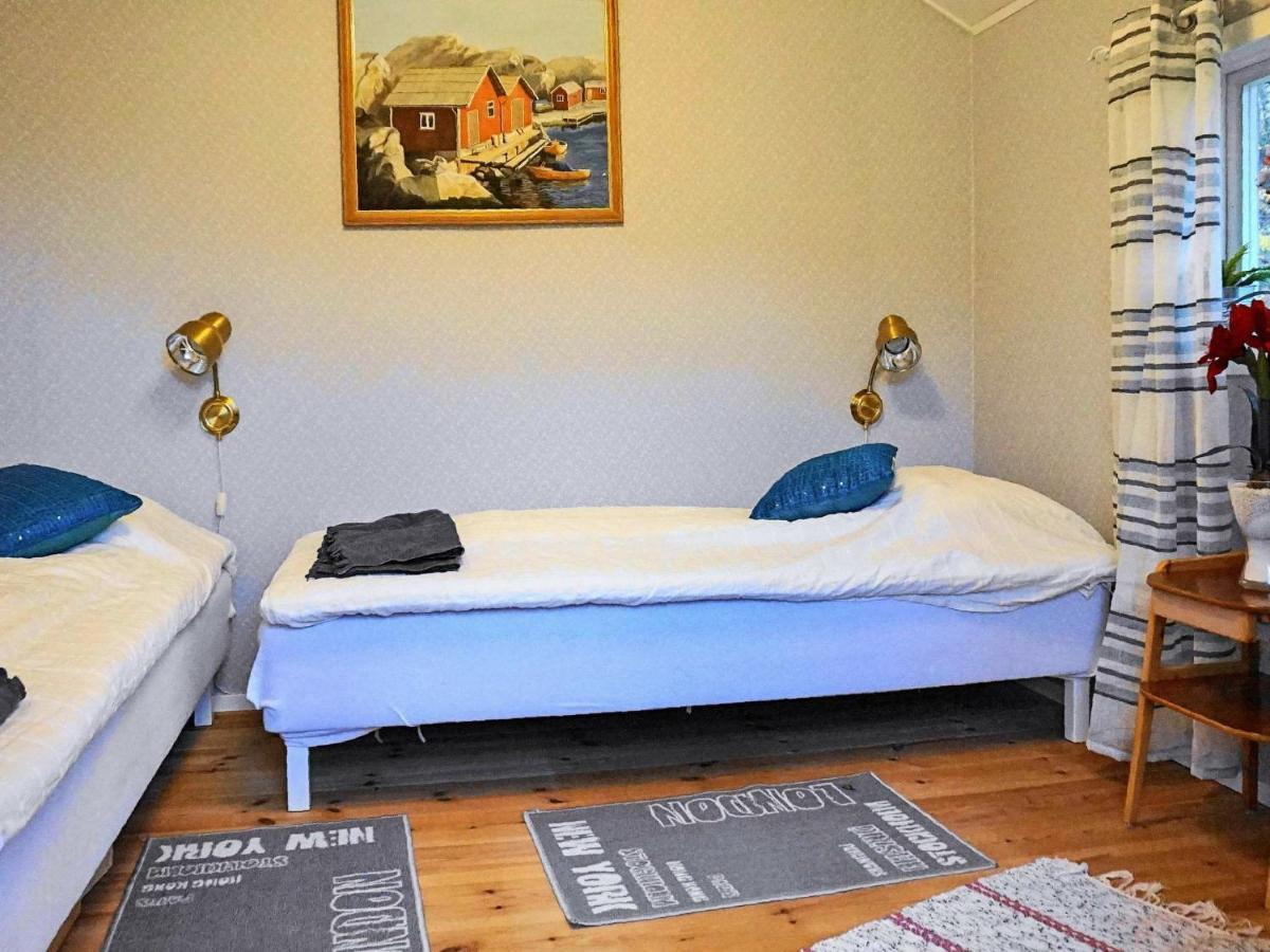 6 Person Holiday Home In Asker N 스테눈순드 외부 사진